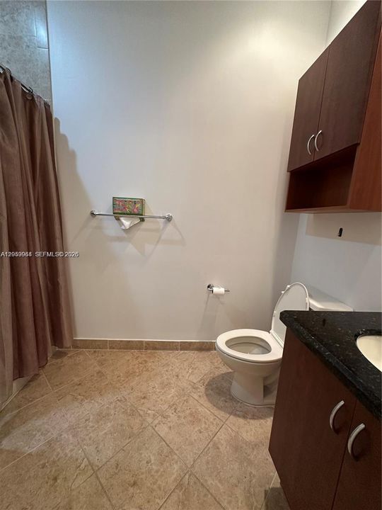 En Venta: $374,999 (2 camas, 2 baños, 1174 Pies cuadrados)