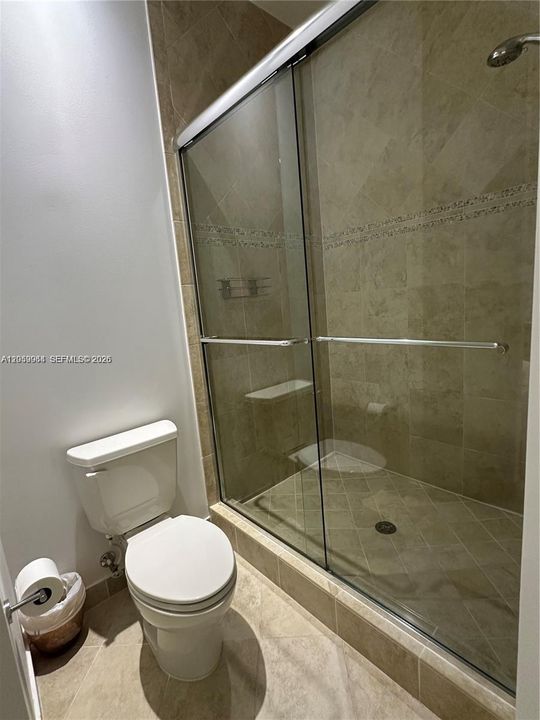 En Venta: $374,999 (2 camas, 2 baños, 1174 Pies cuadrados)