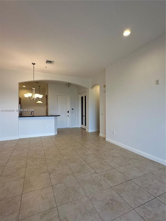 En Venta: $374,999 (2 camas, 2 baños, 1174 Pies cuadrados)