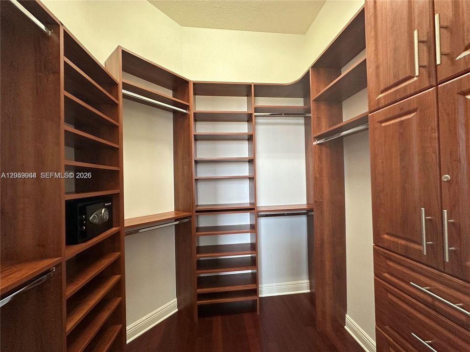 En Venta: $374,999 (2 camas, 2 baños, 1174 Pies cuadrados)