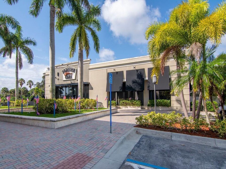 BONEFISH GRILL NEARBY