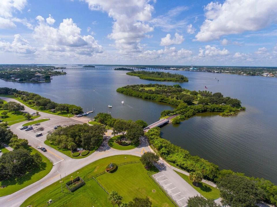 VETERANS MEMORIAL ISLAND JUST ACROSS THE