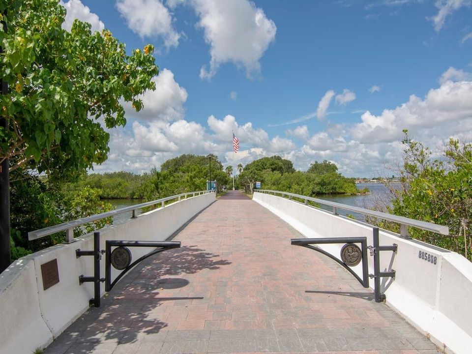 PEDESTRIAN BRIDGE TO MEMORIAL ISLAND