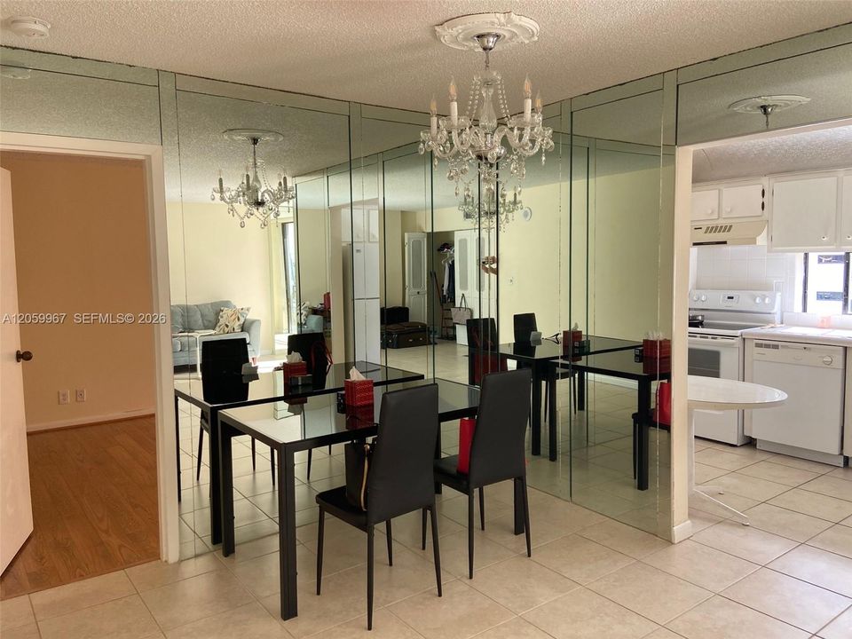 В аренду: $1,870 (1 спален, 1 ванн, 767 Квадратных фут)