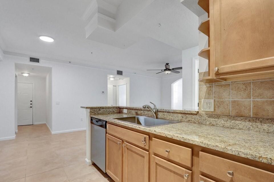 7101 KITCHEN 3