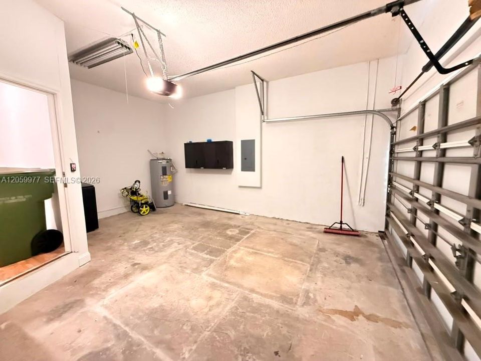 En Renta: $3,400 (3 camas, 2 baños, 1750 Pies cuadrados)