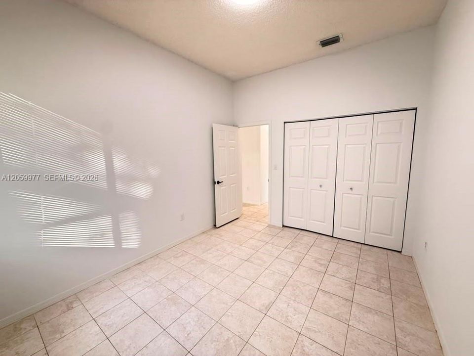 En Renta: $3,400 (3 camas, 2 baños, 1750 Pies cuadrados)