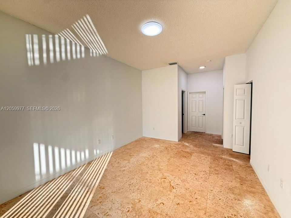 En Renta: $3,400 (3 camas, 2 baños, 1750 Pies cuadrados)