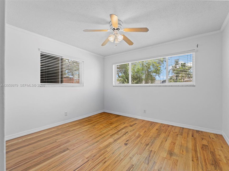 En Renta: $4,800 (3 camas, 2 baños, 1816 Pies cuadrados)