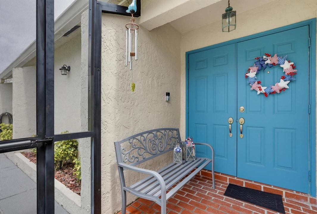 Stately Double-door entry