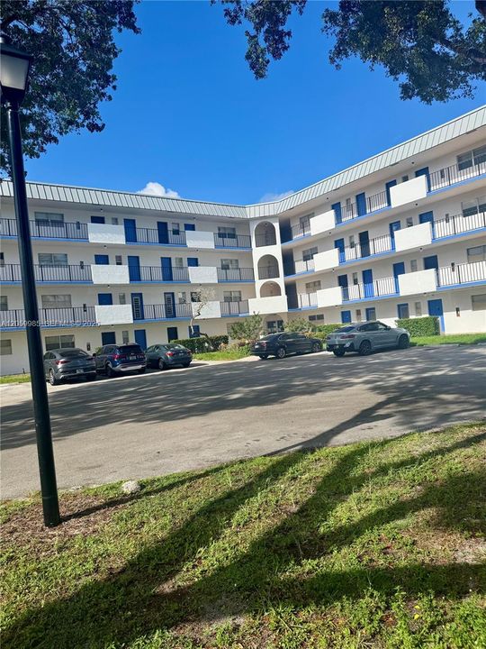 На продажу: $175,000 (2 спален, 2 ванн, 1130 Квадратных фут)
