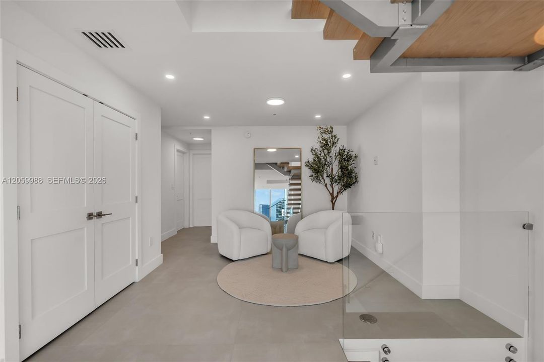 For Rent: $18,500 (3 beds, 3 baths, 2289 Square Feet)