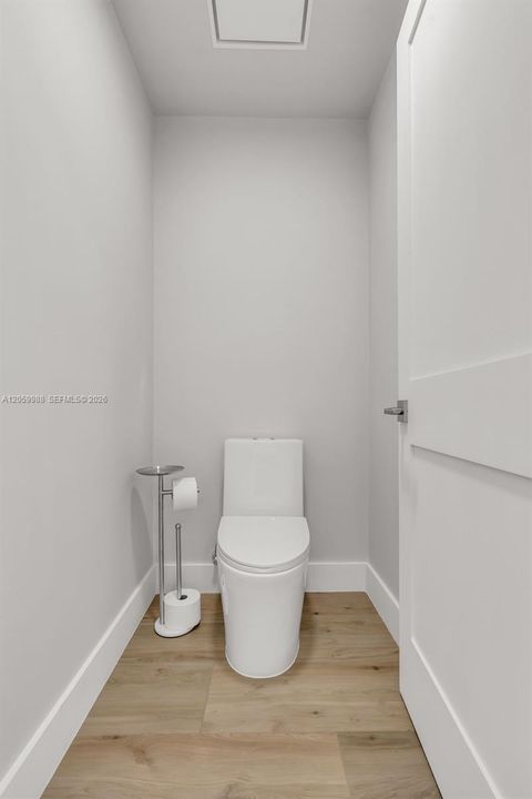 For Rent: $18,500 (3 beds, 3 baths, 2289 Square Feet)
