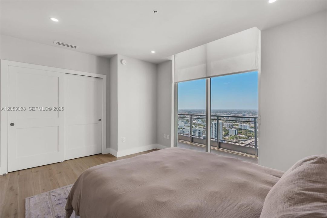 For Rent: $18,500 (3 beds, 3 baths, 2289 Square Feet)