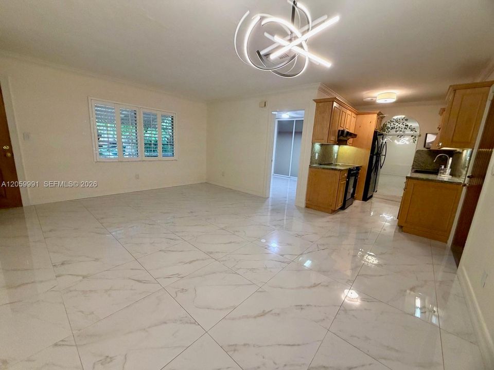 В аренду: $4,200 (2 спален, 2 ванн, 1200 Квадратных фут)