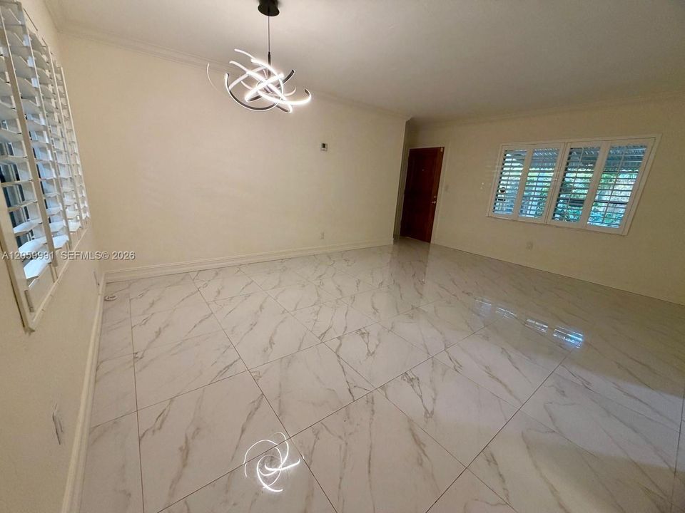 Living room/dining room