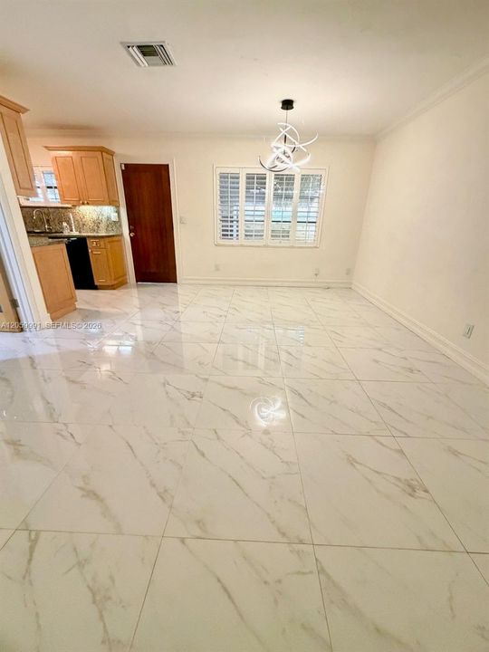 В аренду: $4,200 (2 спален, 2 ванн, 1200 Квадратных фут)