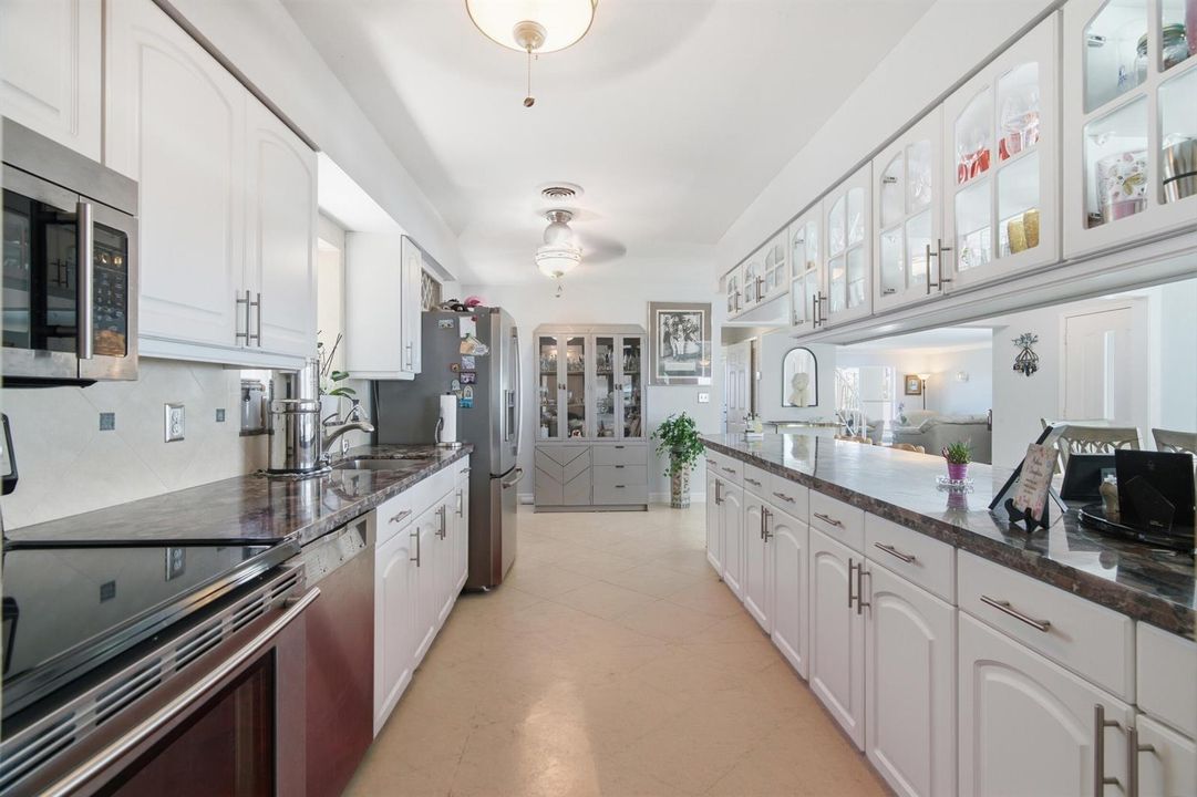 19 ft-lauderdale-oceanfront-oceanvie