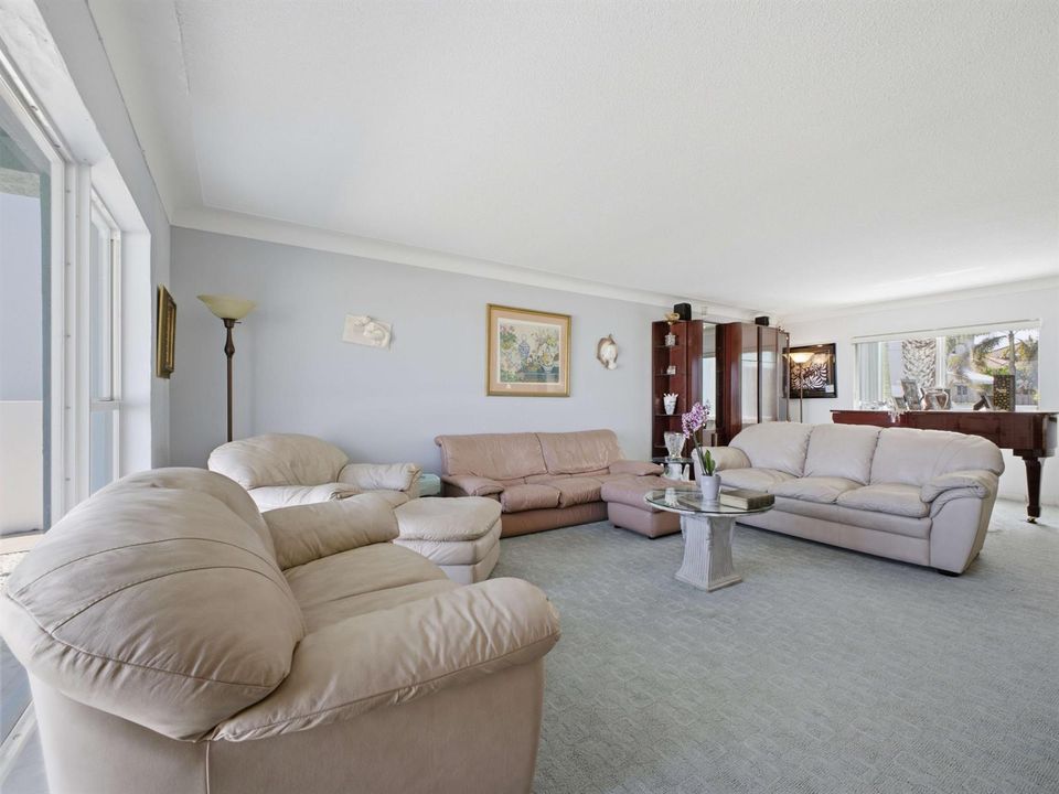 16 ft-lauderdale-oceanfront-oceanvie