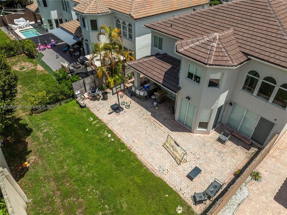На продажу: $1,450,000 (5 спален, 3 ванн, 3052 Квадратных фут)