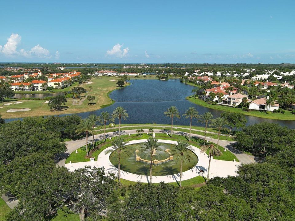 2229 AERIAL OF GRAND HARBOR ROUNDABOUT