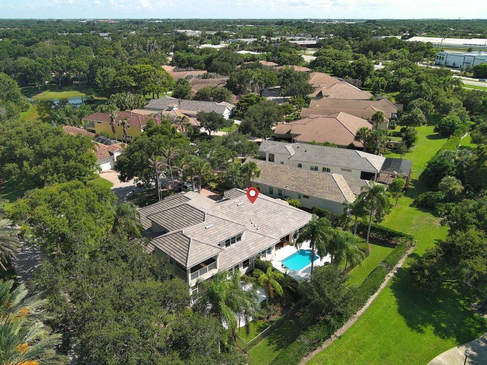 2229 AERIAL OF POOL