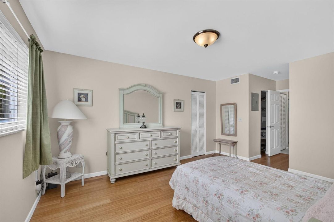 32-web-or-mls-5D1A8405