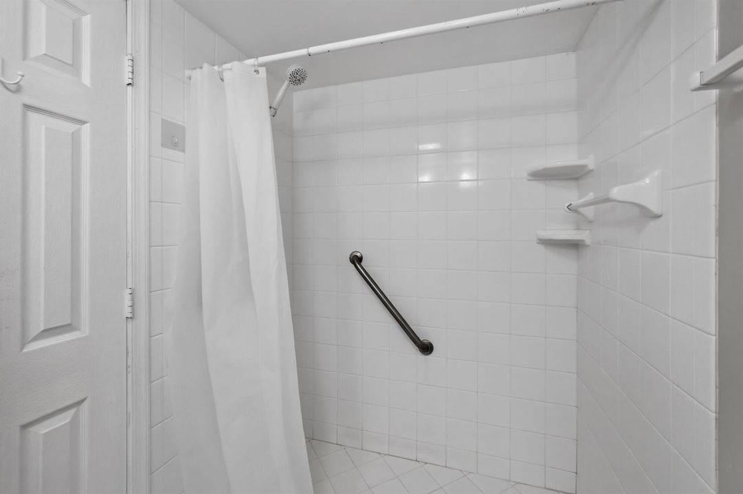 28-web-or-mls-5D1A8375