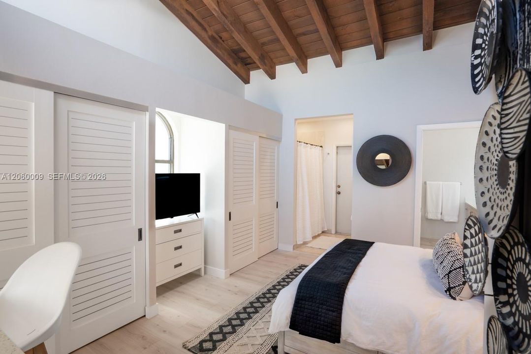 В аренду: $1,750 (1 спален, 1 ванн, 1050 Квадратных фут)