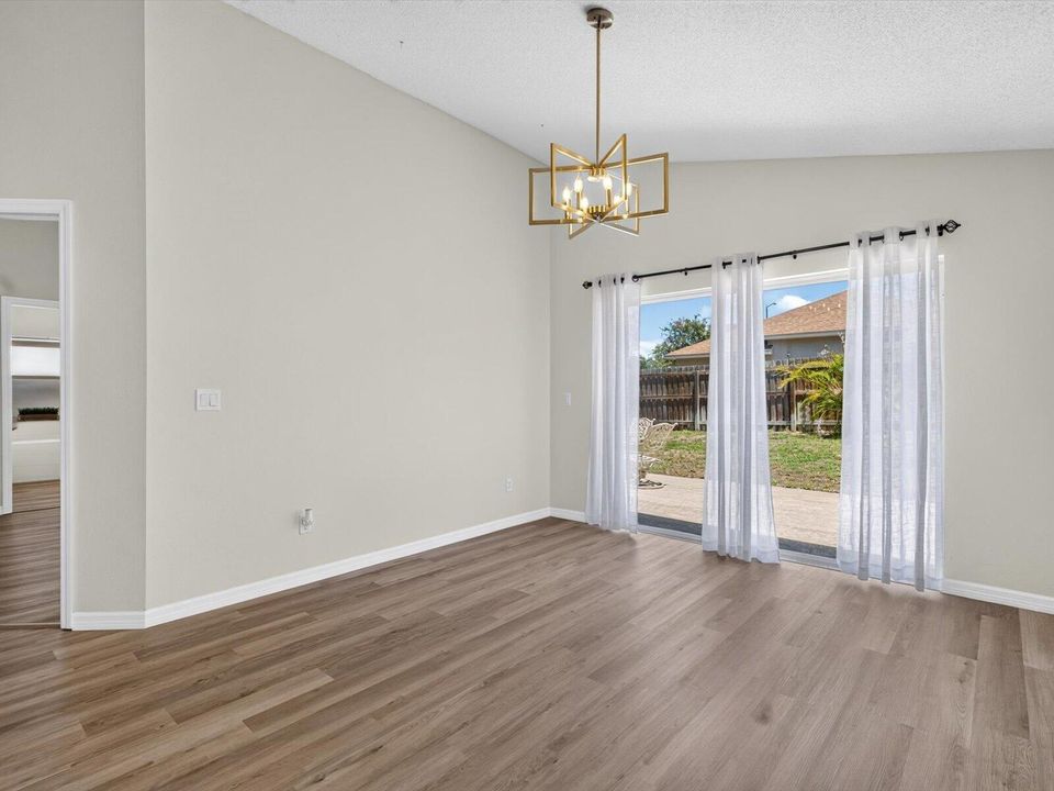 18-001 459 Halstead Dr - David Allen Pro