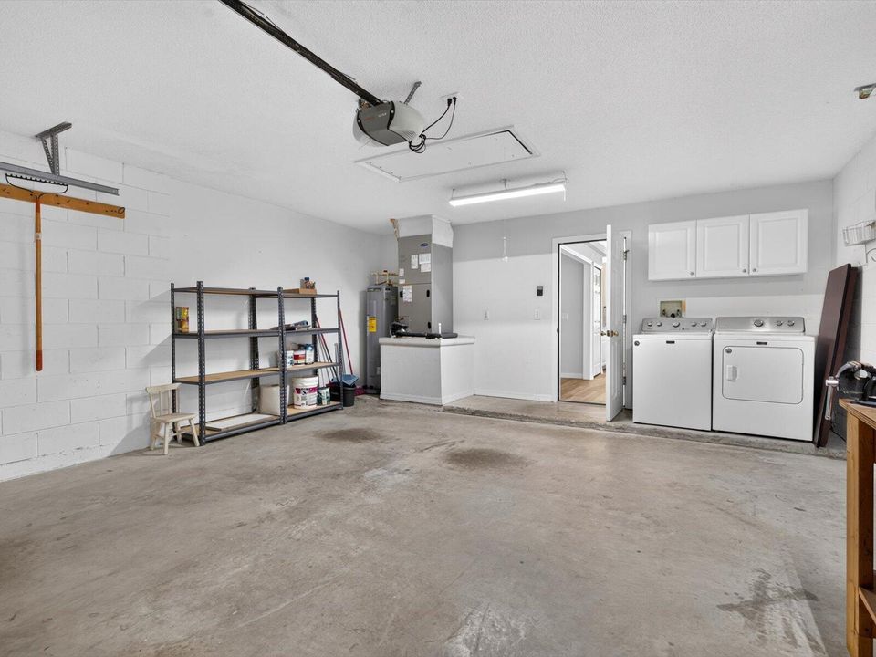 32-001 459 Halstead Dr - David Allen Pro