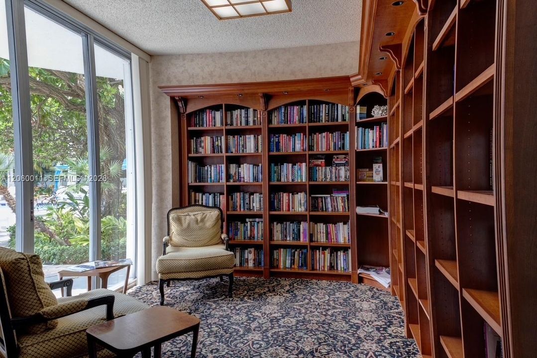 На продажу: $470,000 (2 спален, 2 ванн, 1353 Квадратных фут)