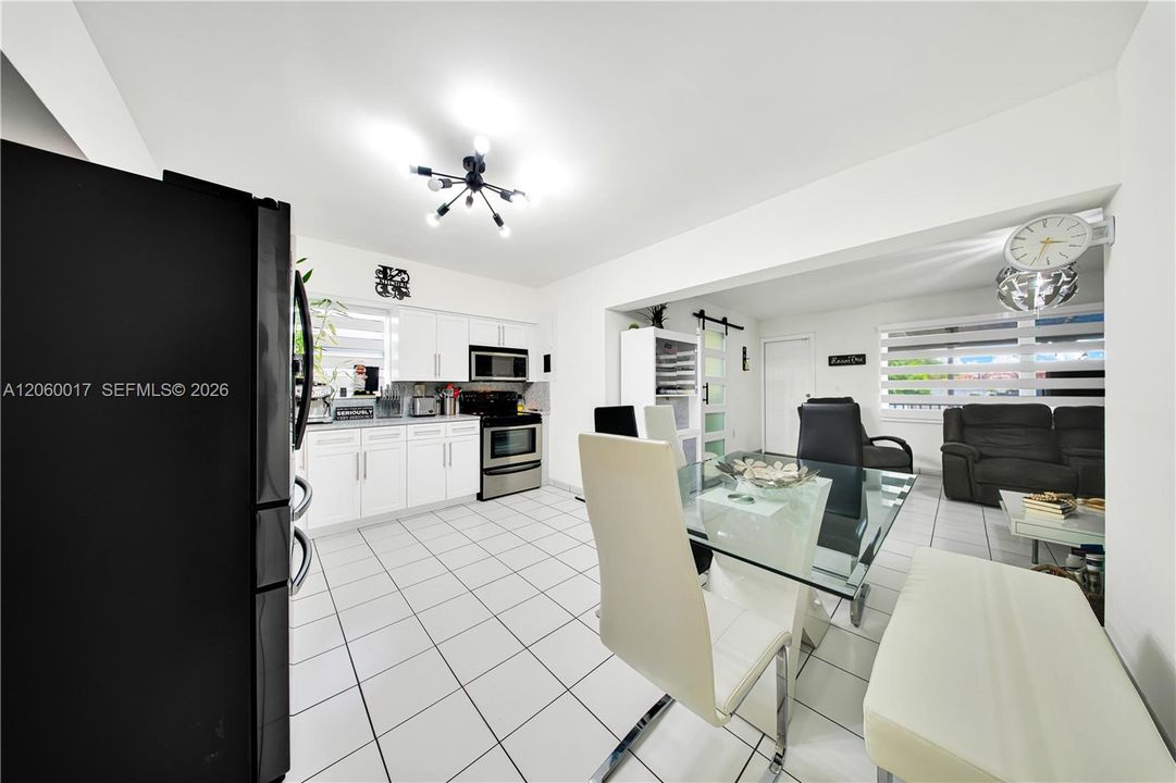 На продажу: $483,000 (3 спален, 2 ванн, 1167 Квадратных фут)