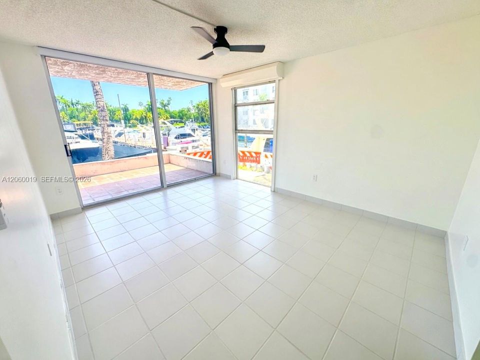 En Renta: $2,600 (2 camas, 2 baños, 974 Pies cuadrados)