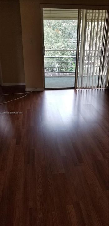 В аренду: $3,000 (4 спален, 2 ванн, 1704 Квадратных фут)