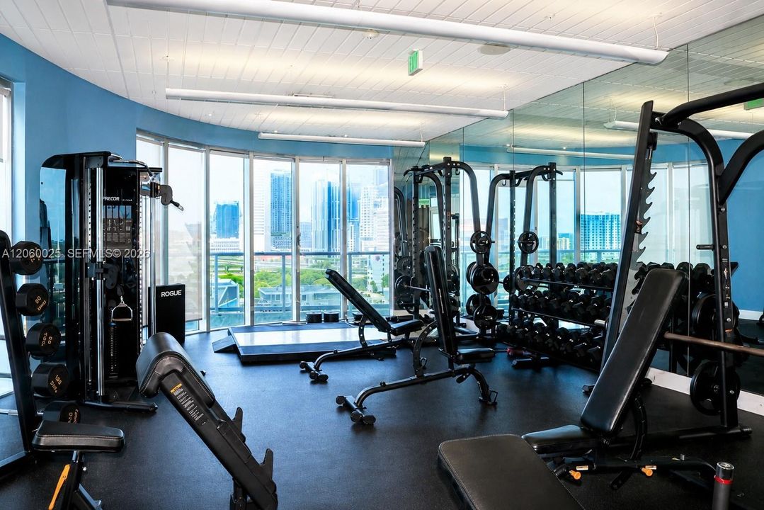 For Rent: $4,200 (2 beds, 2 baths, 1290 Square Feet)