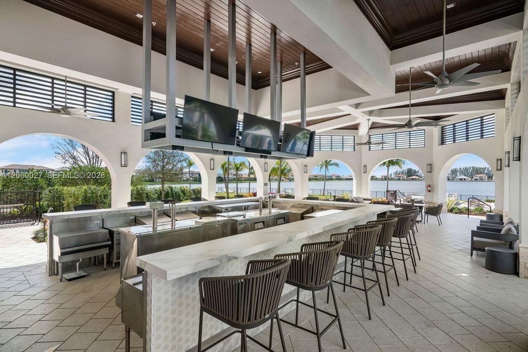 For Sale: $2,950,000 (5 beds, 5 baths, 5329 Square Feet)