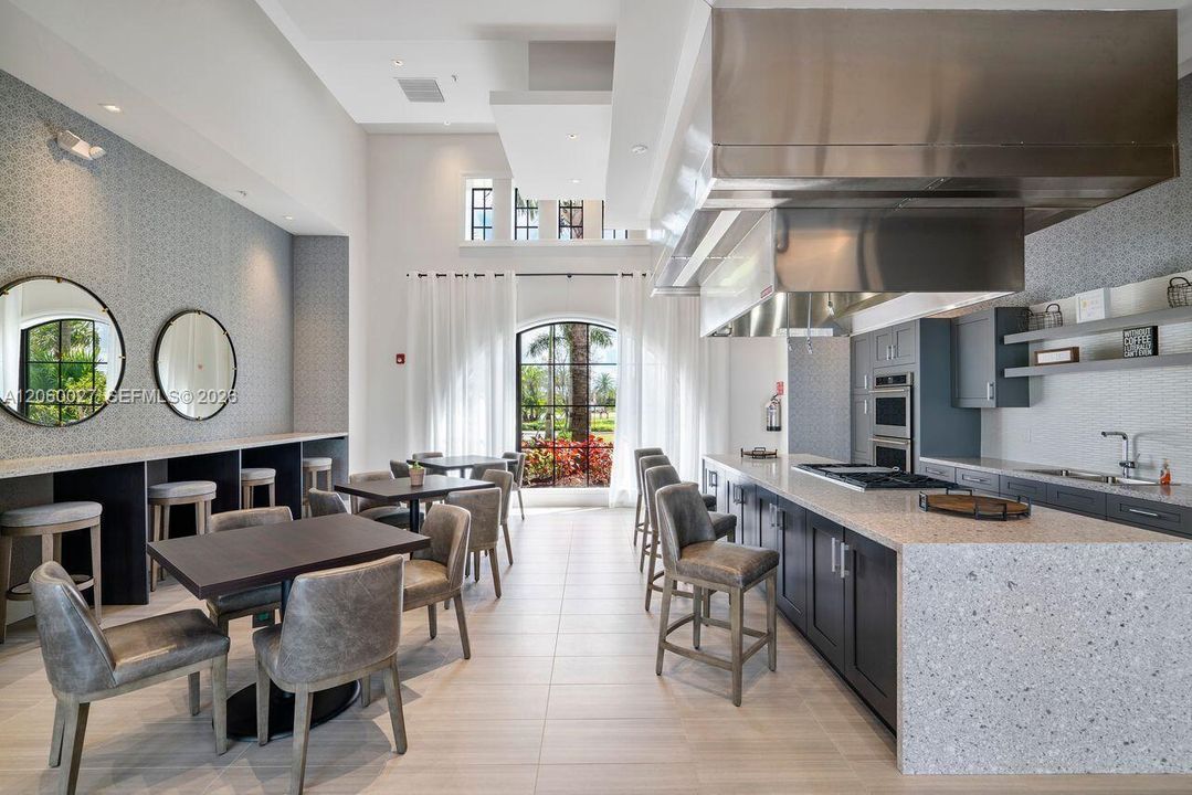 For Sale: $2,950,000 (5 beds, 5 baths, 5329 Square Feet)