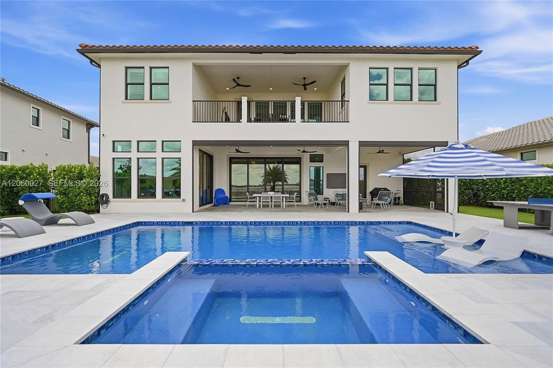 For Sale: $2,950,000 (5 beds, 5 baths, 5329 Square Feet)