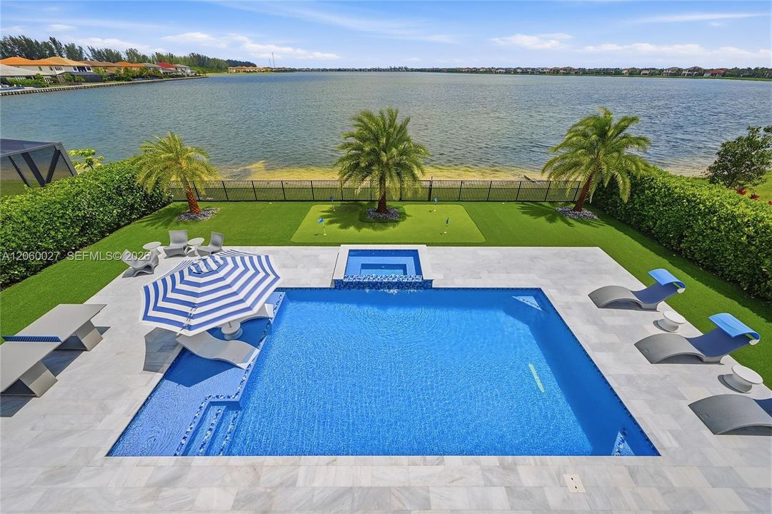For Sale: $2,950,000 (5 beds, 5 baths, 5329 Square Feet)
