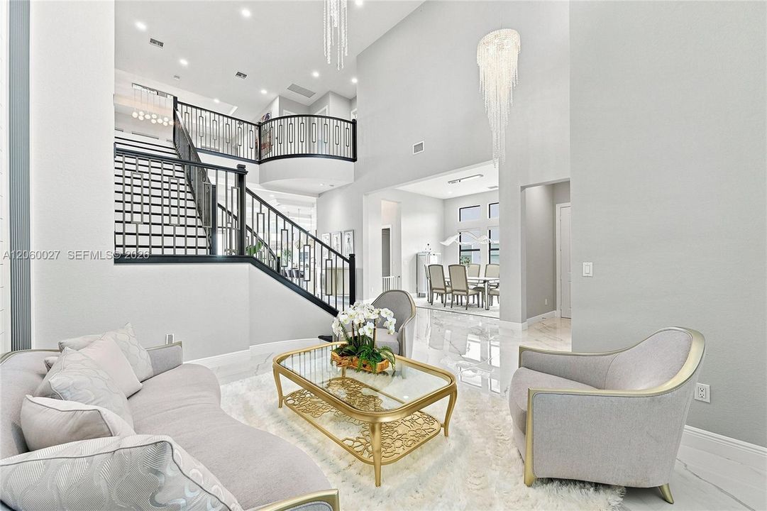 For Sale: $2,950,000 (5 beds, 5 baths, 5329 Square Feet)