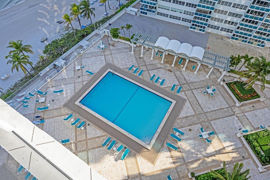 PLAYA DEL SOL pool aerial