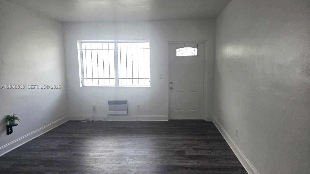 En Renta: $1,400 (0 camas, 1 baños, 406 Pies cuadrados)