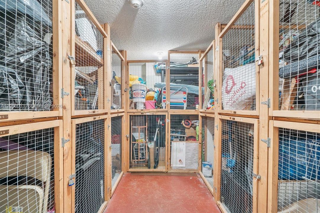На продажу: $299,000 (1 спален, 2 ванн, 1300 Квадратных фут)