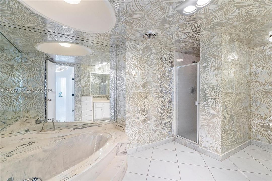 На продажу: $299,000 (1 спален, 2 ванн, 1300 Квадратных фут)