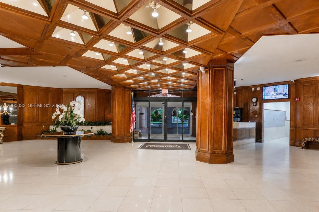 На продажу: $299,000 (1 спален, 2 ванн, 1300 Квадратных фут)