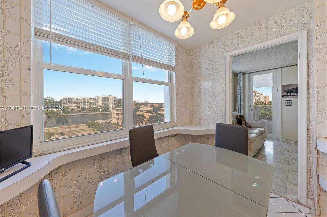 На продажу: $534,900 (2 спален, 2 ванн, 1768 Квадратных фут)