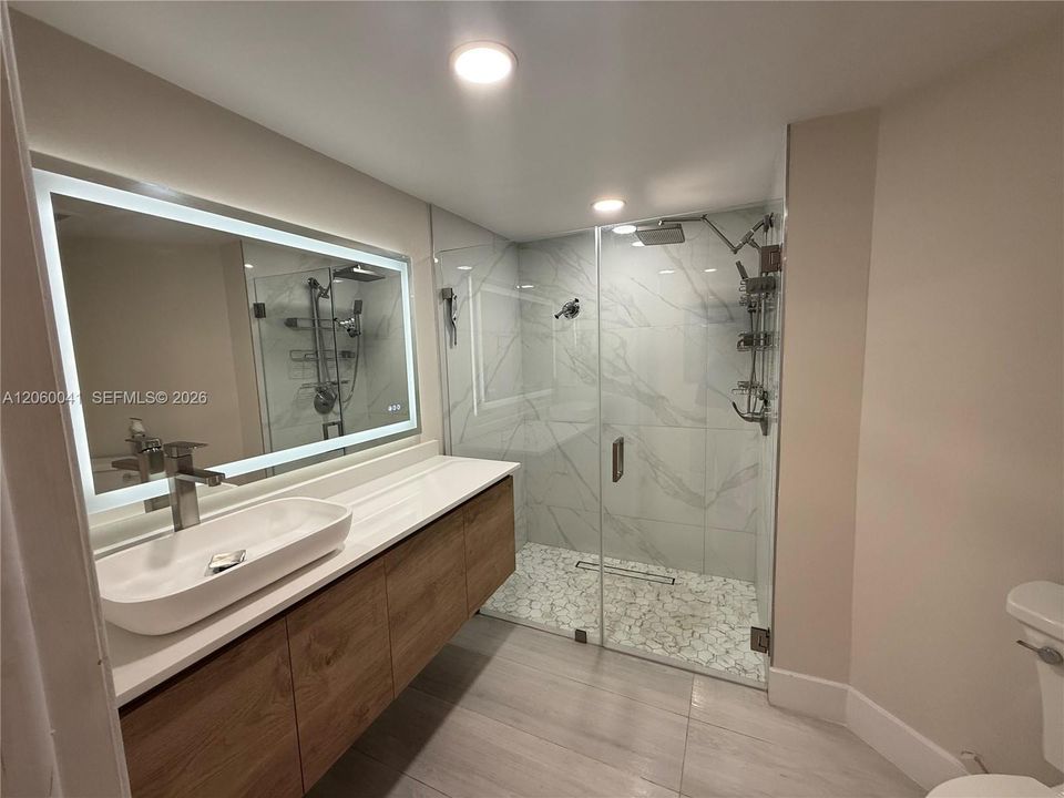 В аренду: $2,600 (2 спален, 2 ванн, 1000 Квадратных фут)