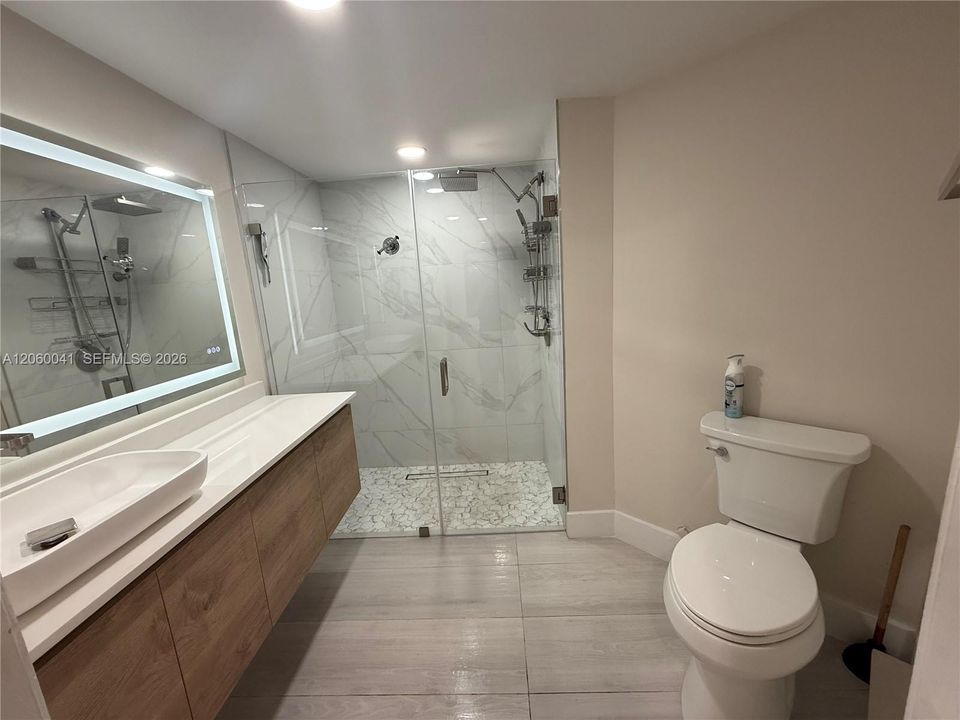 В аренду: $2,600 (2 спален, 2 ванн, 1000 Квадратных фут)