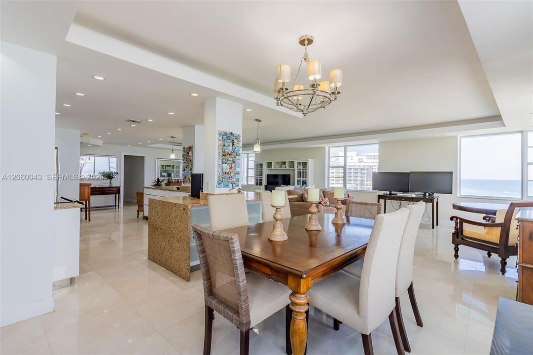 For Sale: $1,490,000 (2 beds, 2 baths, 2324 Square Feet)